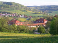 Schloss Bischofstein - Blick von der Schlosswiese